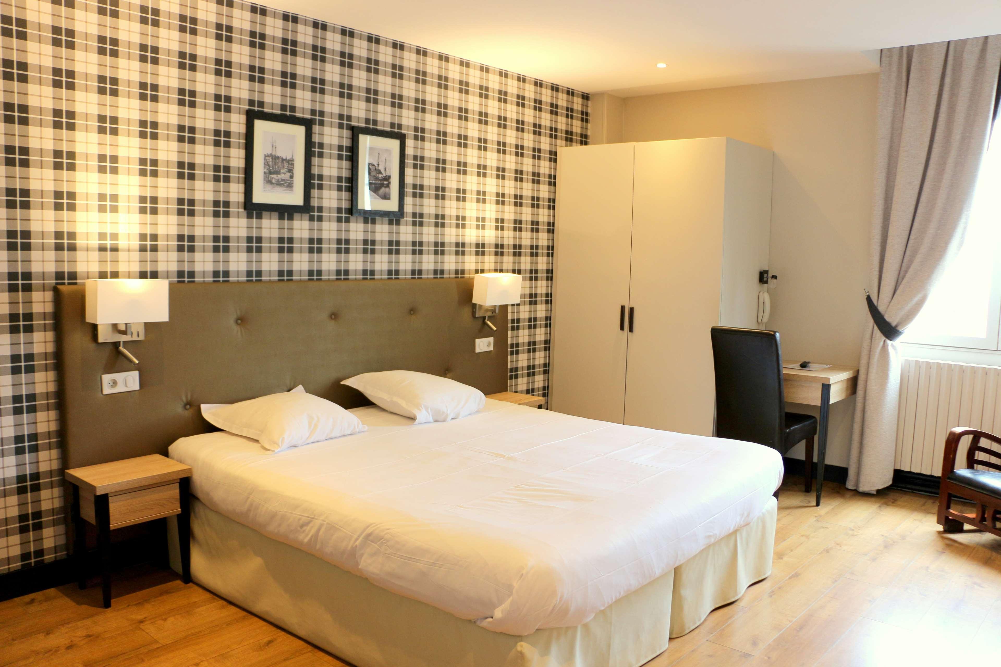 Best Western Le Cheval Blanc -Vue Sur Le Port-Plein Centre Ville Honfleur Bagian luar foto