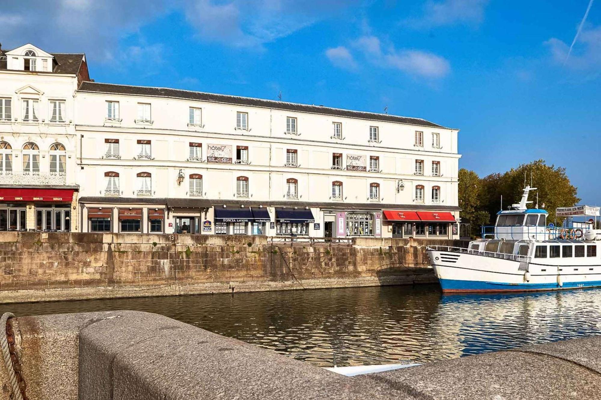 Best Western Le Cheval Blanc -Vue Sur Le Port-Plein Centre Ville Honfleur Bagian luar foto