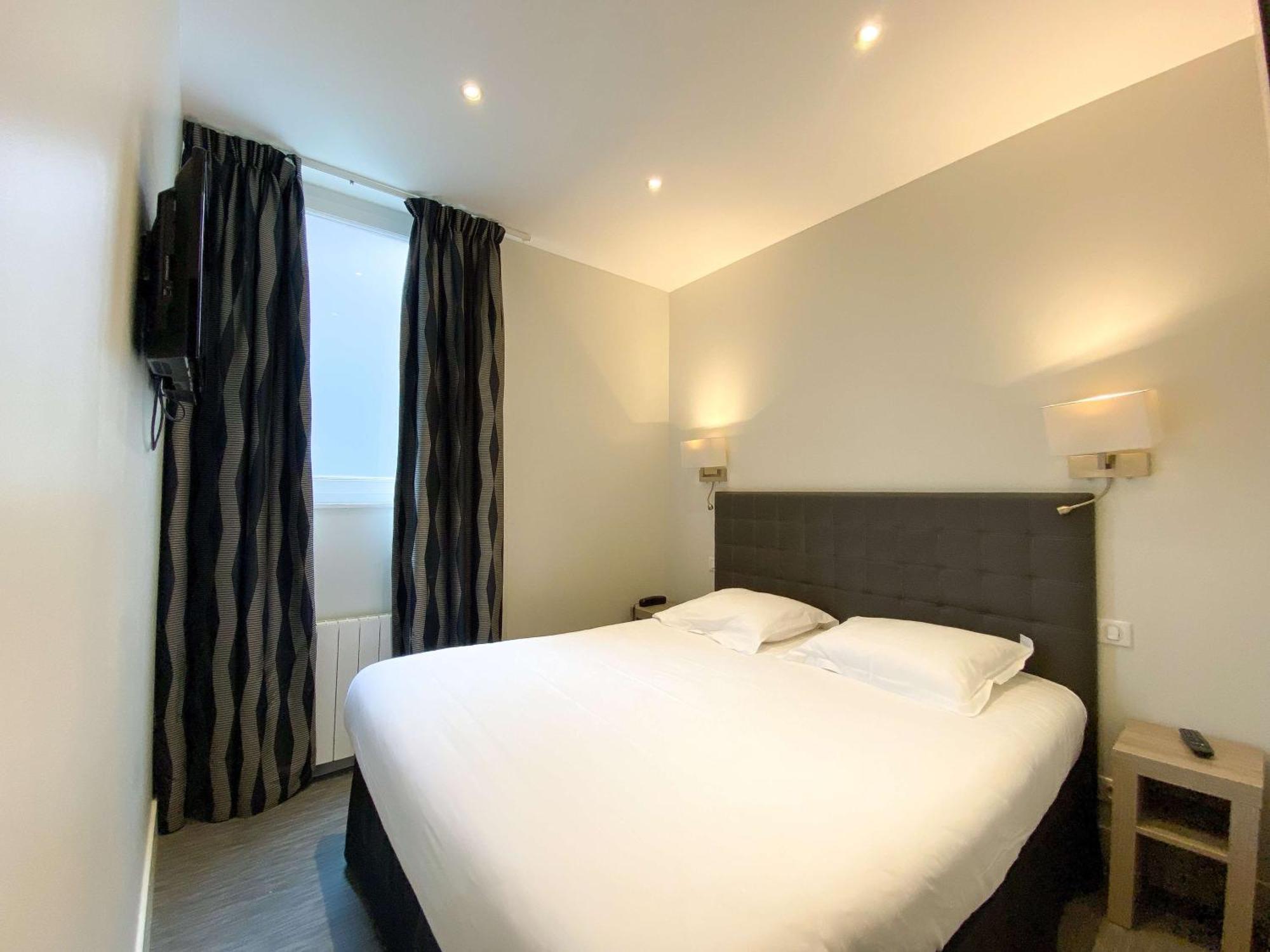 Best Western Le Cheval Blanc -Vue Sur Le Port-Plein Centre Ville Honfleur Bagian luar foto
